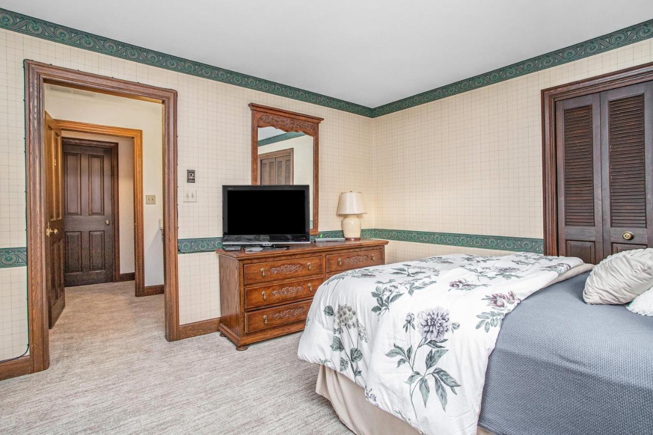 Point O' Woods Villa Benton Harbor Exterior photo