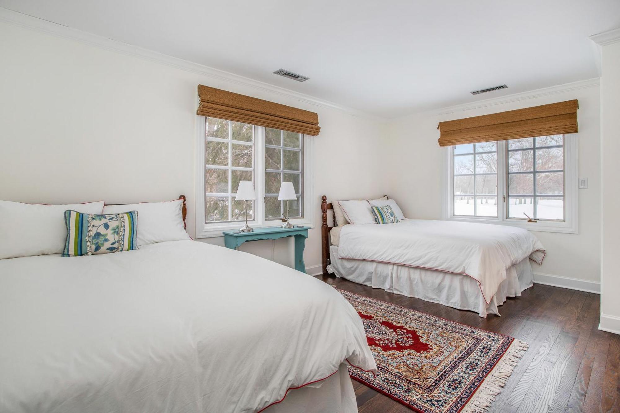 Point O' Woods Villa Benton Harbor Room photo